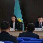 Мемлекеттік қызметшілерімен кездесу өткізді